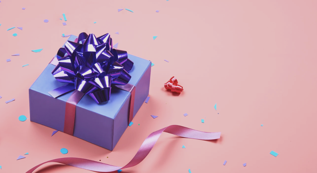 2020 Holiday Gift Guide for Travellers