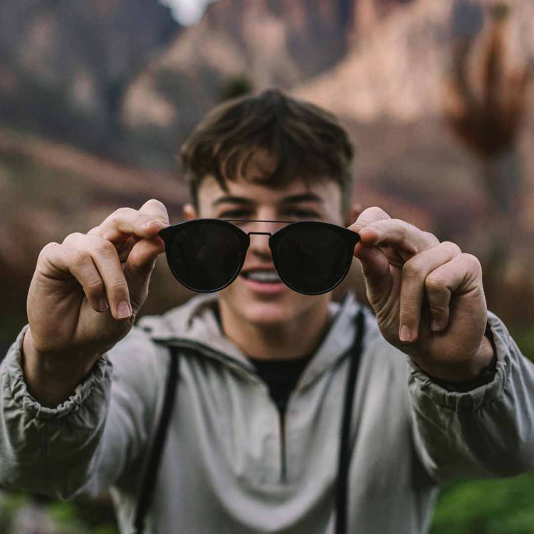 Black Polarised Brow Bar Round Metal Frame