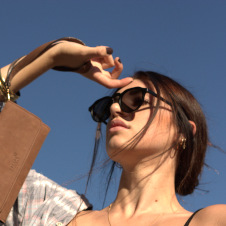 Tortoise Shell Polarised Keyhole Round Lens