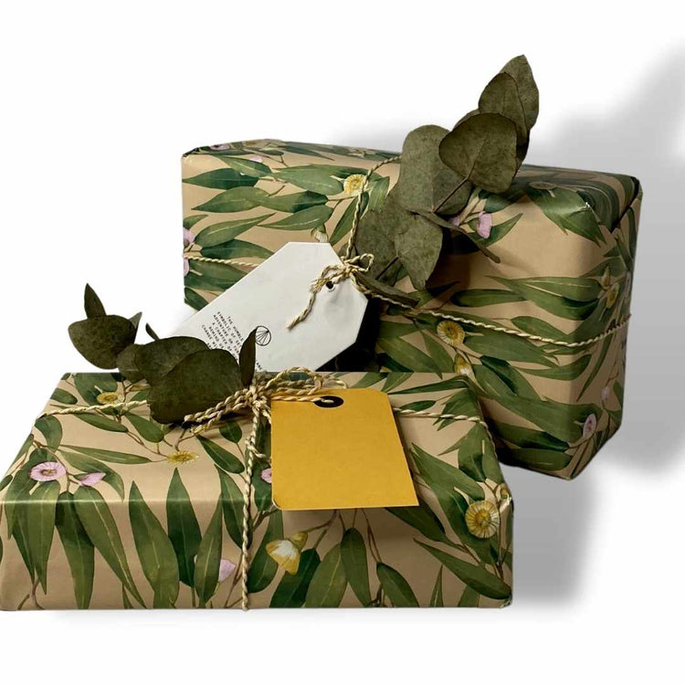 CHRISTMAS GIFT WRAPPING & GREETING TAG